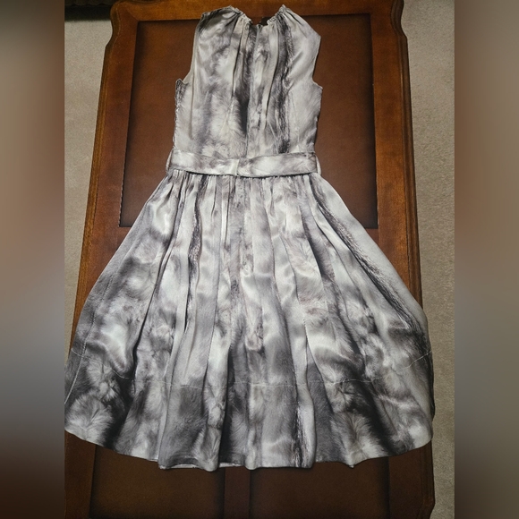 Dolce & Gabbana Satin Silk Feather Print Gray Midi Dress - Picture 16 of 16